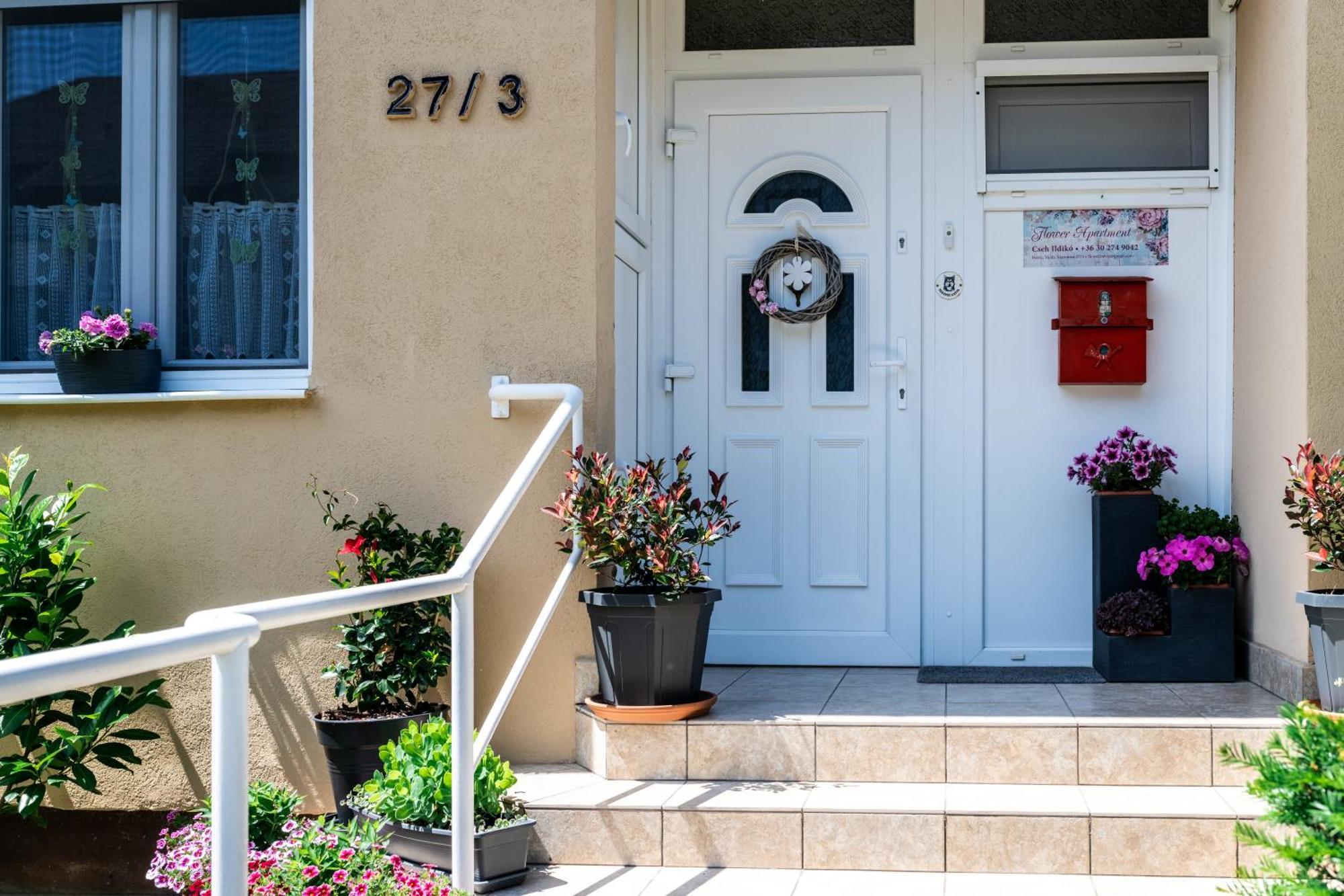 Flower Apartment Heviz Exterior photo